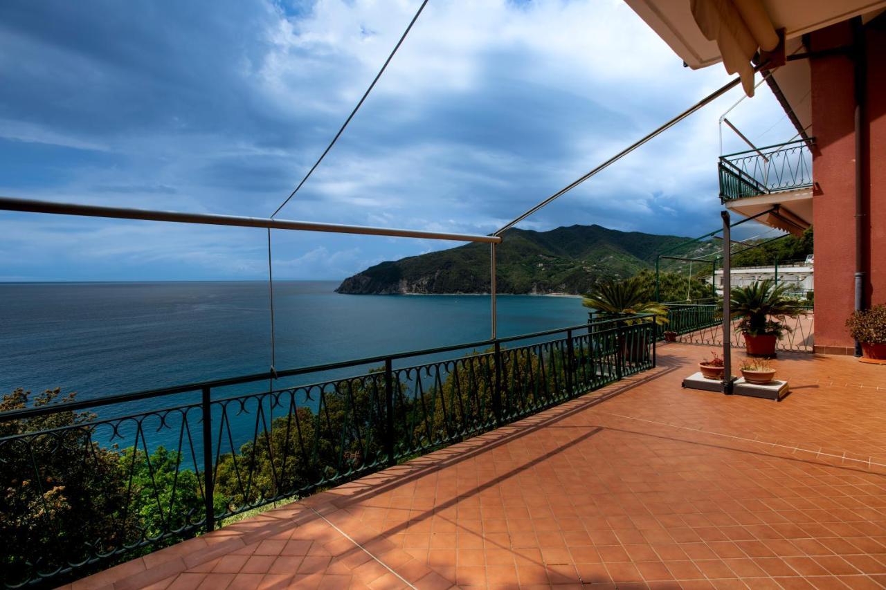 080 - La Villa Storica Il Vigneto 45B, Terrazza Sul Mare - Parcheggio Privato Gratis Moneglia Exterior foto